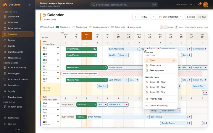 Right-clicking a booking on the calendar: open it, give a room, take a payment, move it to another room, print the folio or cancel